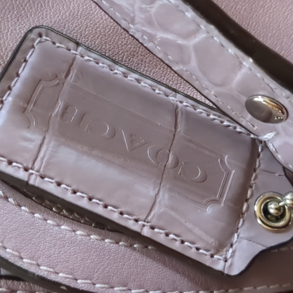 COACH* Kristen lavender tri textured leather bag w/silvertone hardware zip close - Picture 9 of 16